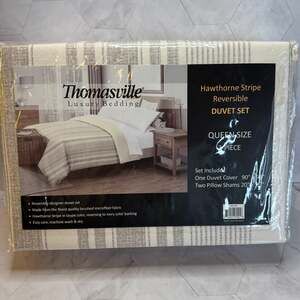 NEW Thomasville Luxury Bedding Queen Duvet Set Hawthorne Stripe Reversible 3 Pc